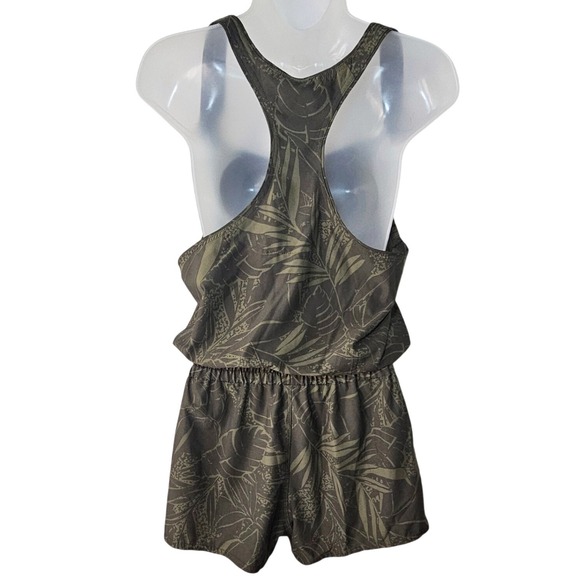Vuori Racerback Clementine Oregano Rainforest Short Romper Size M - Picture 3 of 9